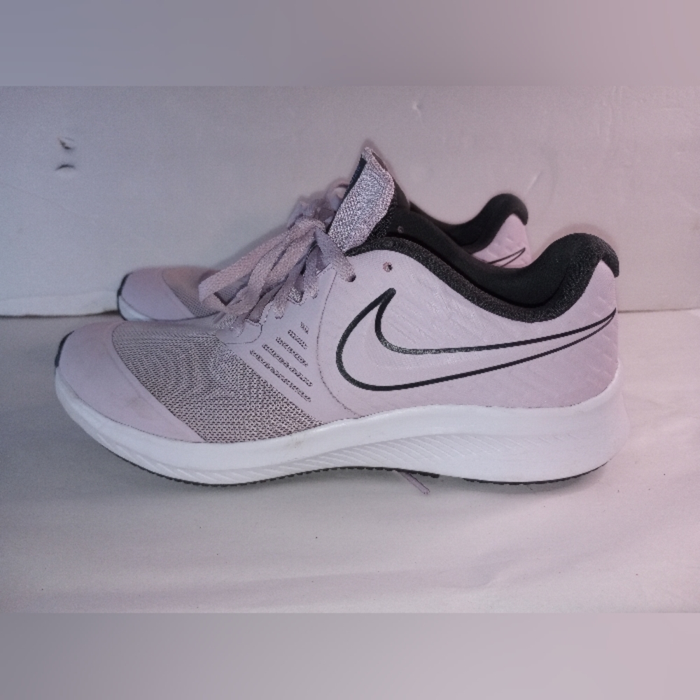 Nike Star Runner 2.0 Low Textile Trainers US 6.5Y Womens Lilac/White